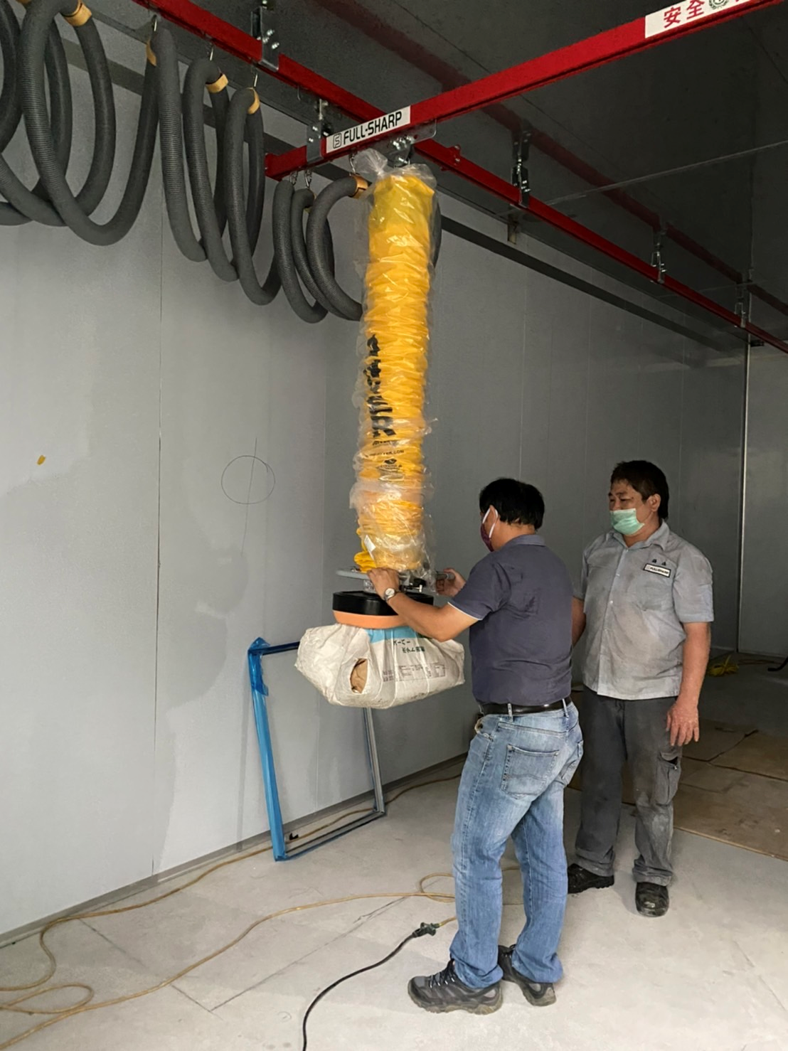 Thiết bị nâng hạ chân không