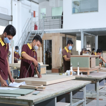 Sản xuất nội thất